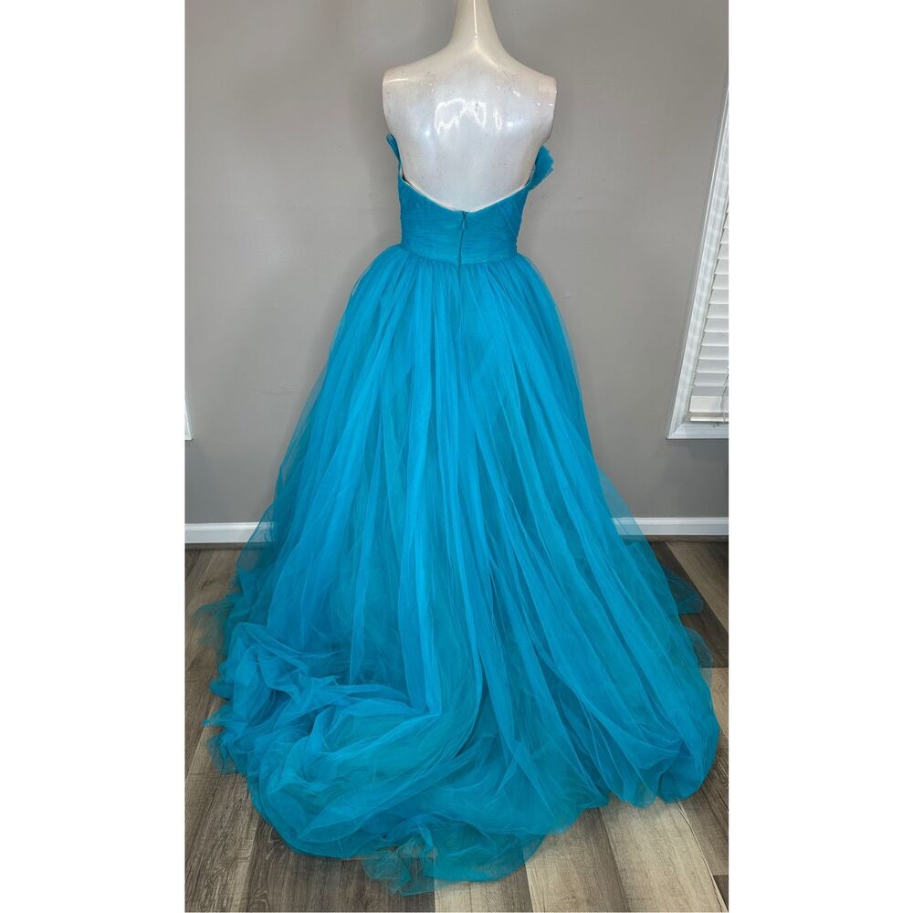 MONIQUE LHUILLIER Tulle Gown In Teal Size 10 $5995 - Picture 10 of 13